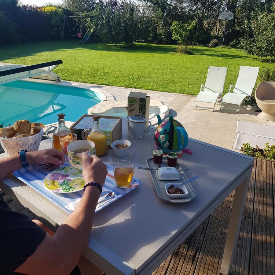 Grande Chambre Entre Caen Et La Mer Chambre Terrasse Jardin Et Piscine Mathieu Exterior foto